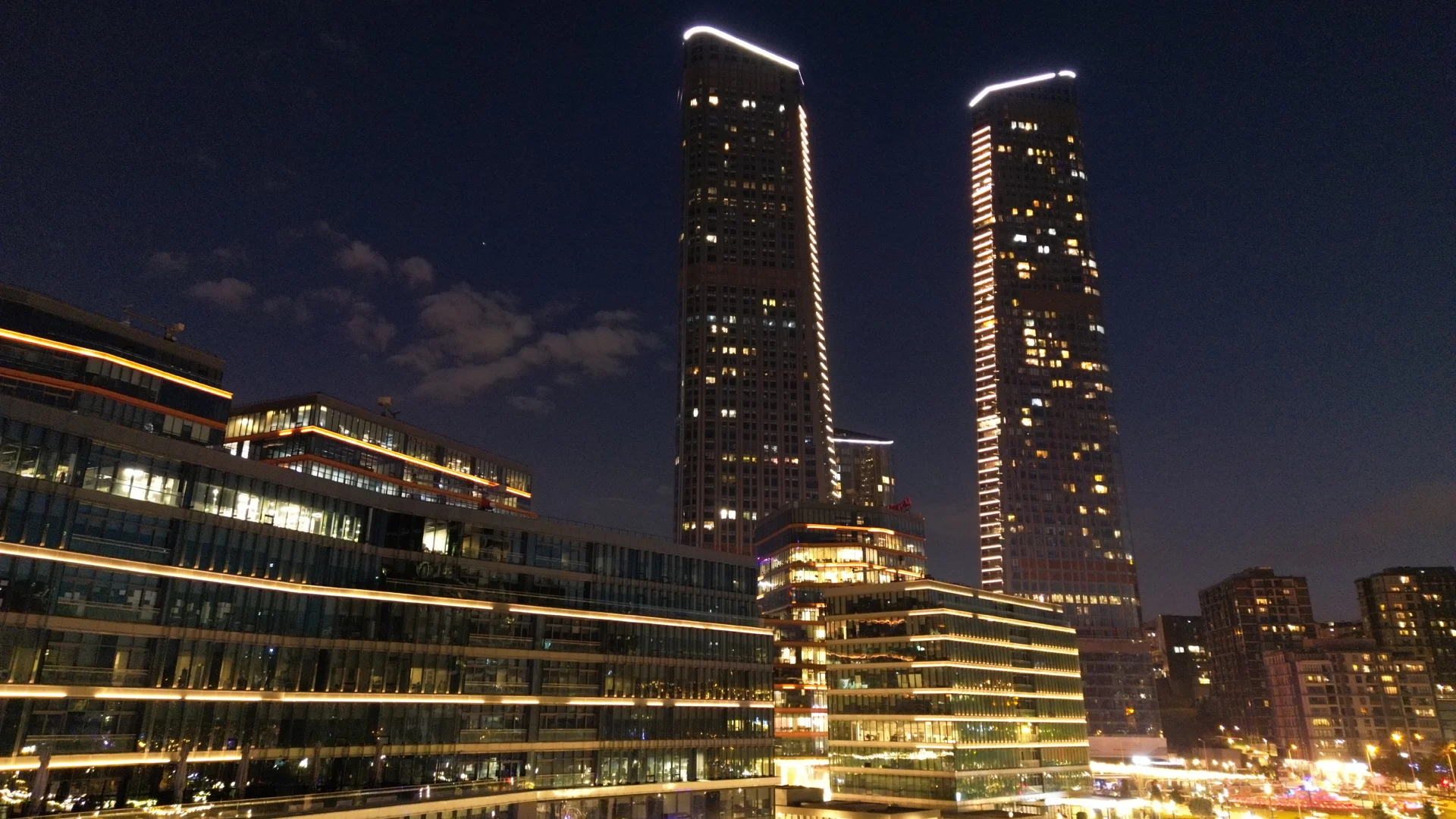 skyland istanbul night