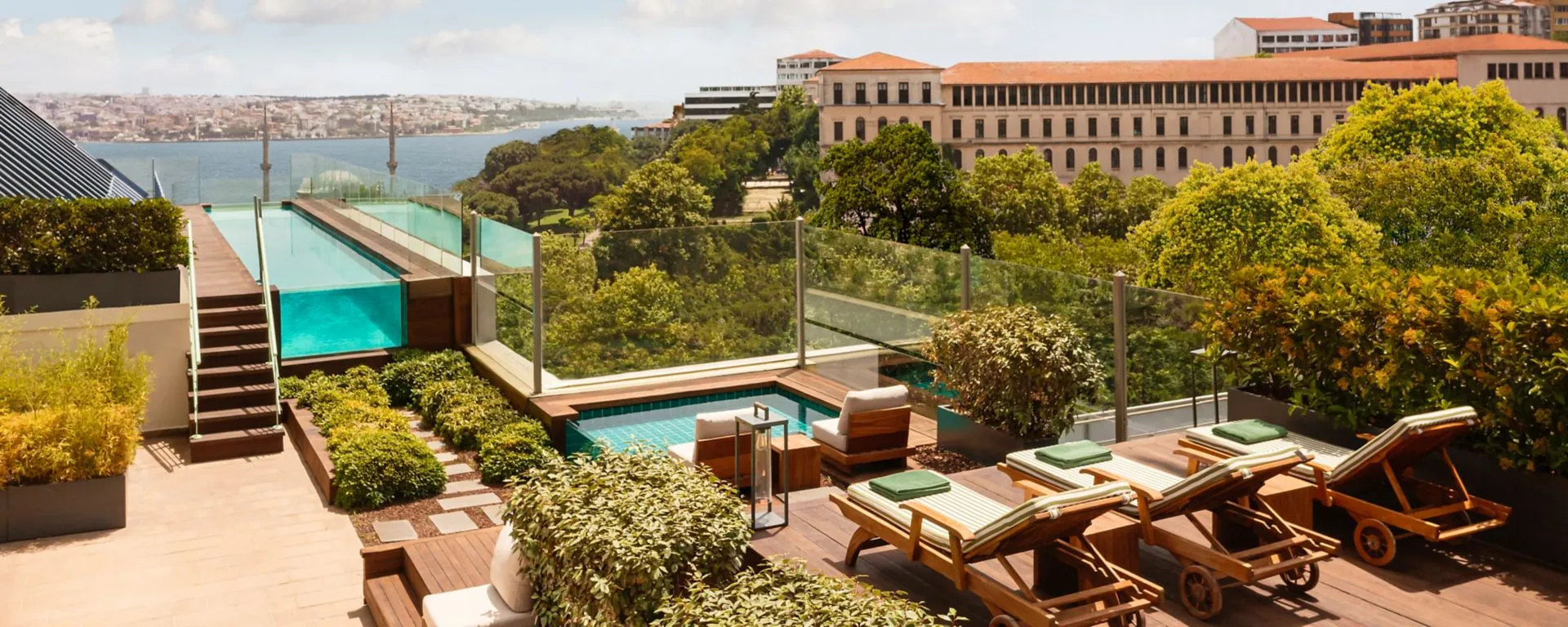 بهترین هتل های استانبول 2026 25 The Ritz Carlton Istanbul